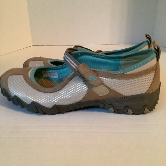 Skechers Mary Jane Flats Tan Size 10 - Picture 3 of 12